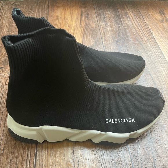 Balenciaga sock shoes Size 41. Used in excellent condition. - Picture 2 of 12